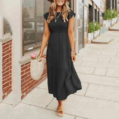 Elegant Maxi Dress with Figure-Flattering Fit