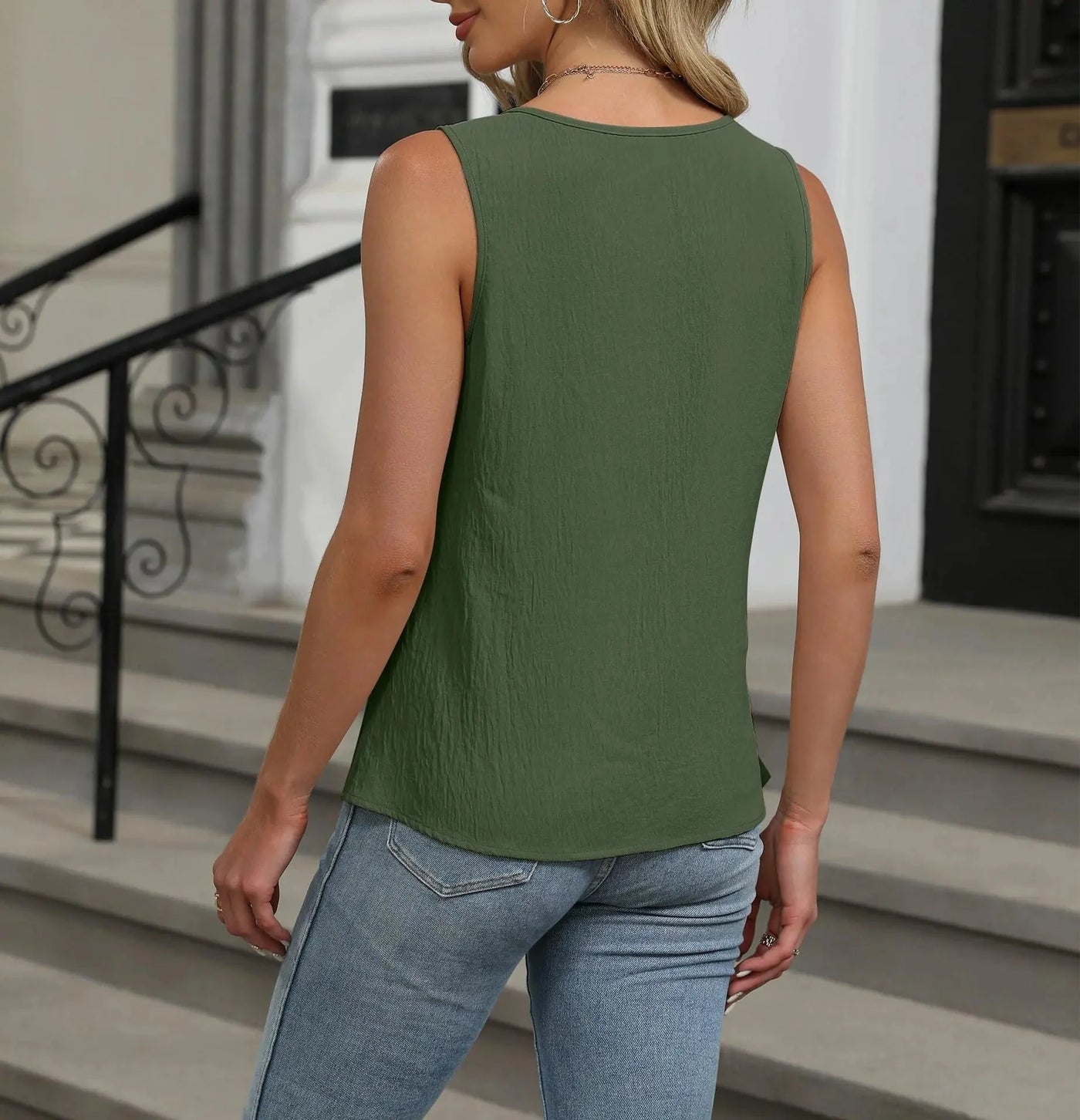 Zaria - flattering round neck top without sleeves